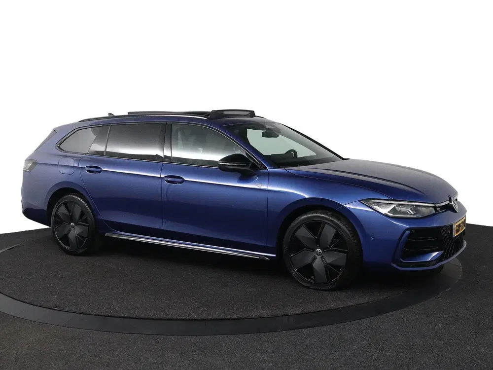Volkswagen Passat 1.5 eHybrid R-Line Edition uit 2024, foto 7