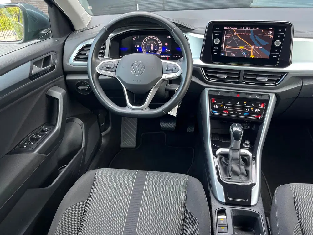 Volkswagen T-Roc 1.5 TSI Life Business NLAuto uit 2023, foto 3