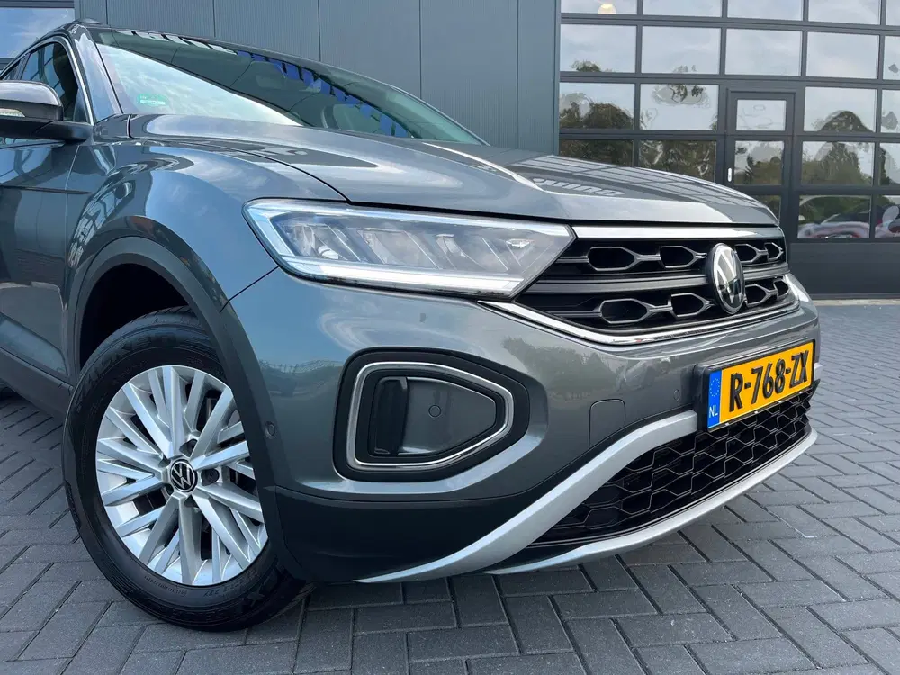 Volkswagen T-Roc 1.5 TSI Life Business NLAuto uit 2023, foto 6