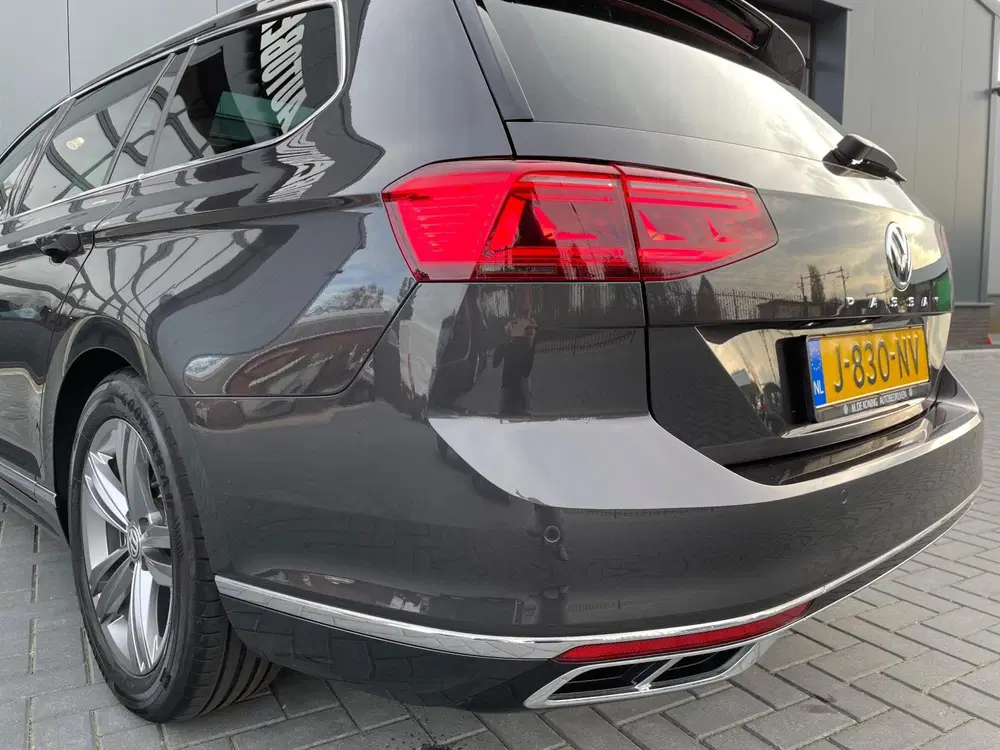 Volkswagen Passat 1.5 TSI Elegance Business R-Line N uit 2020, foto 12
