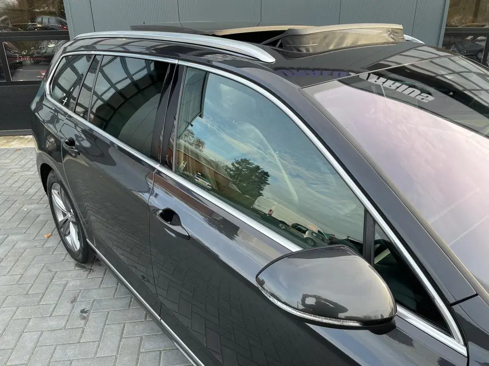 Volkswagen Passat 1.5 TSI Elegance Business R-Line N uit 2020, foto 4
