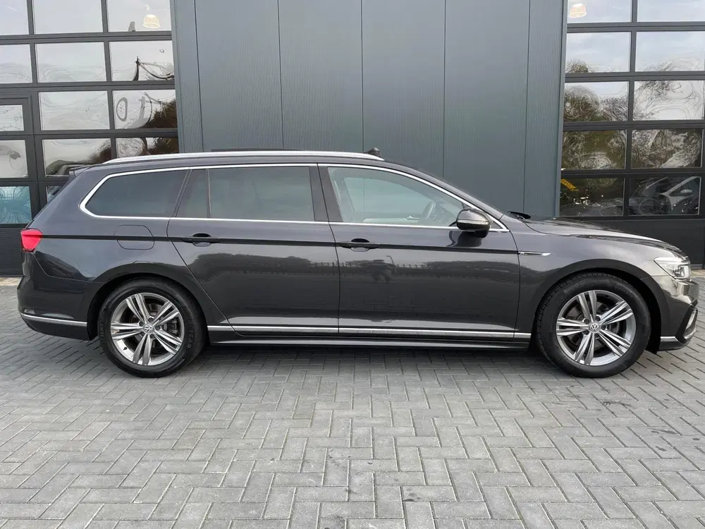 Volkswagen Passat 1.5 TSI Elegance Business R-Line N uit 2020, foto 6