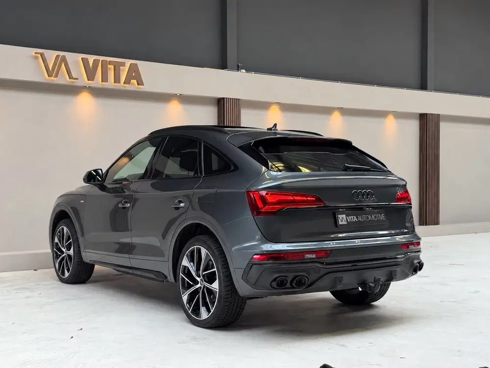 Audi Q5 50 TFSI e S edition Pano uit 2021, foto 12