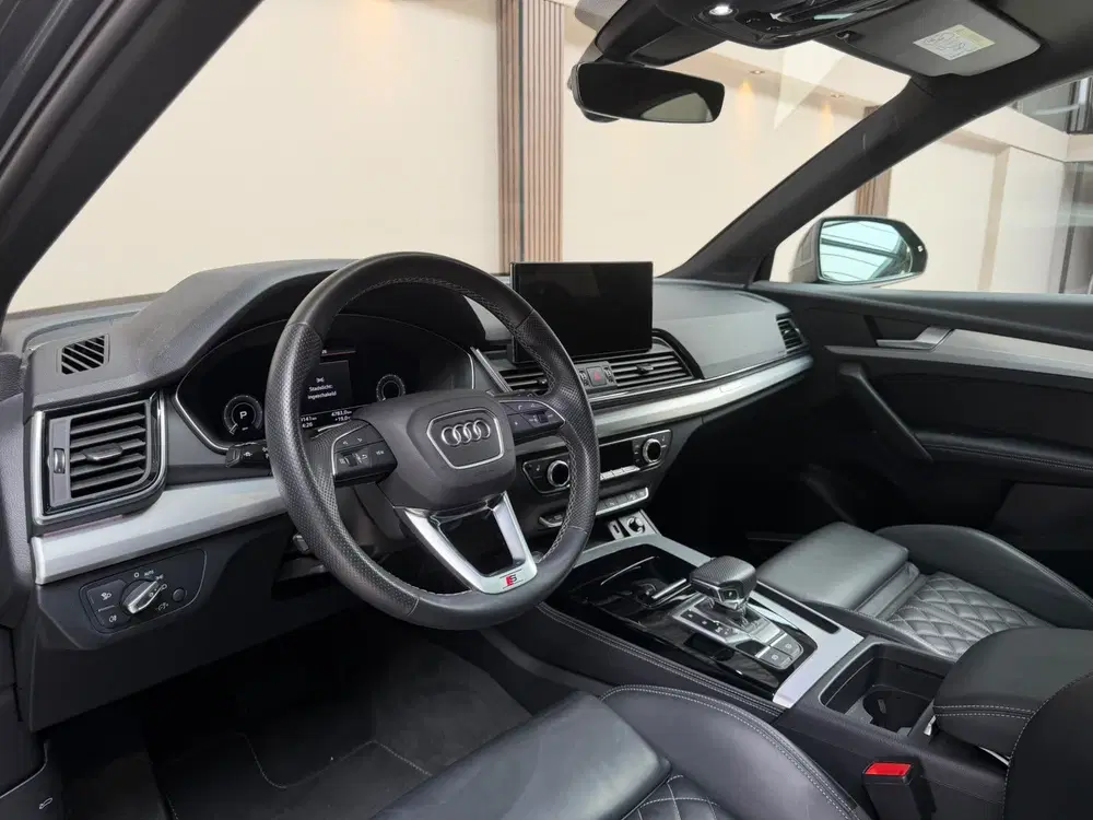 Audi Q5 50 TFSI e S edition Pano uit 2021, foto 2