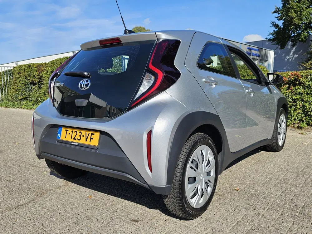 Toyota Aygo X 1.0 VVT-i MT Play uit 2023, foto 11