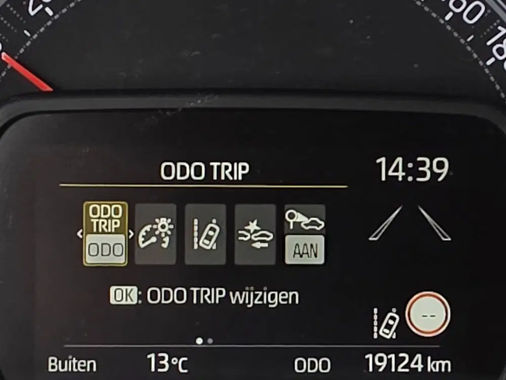 Toyota Aygo X 1.0 VVT-i MT Play uit 2023, foto 13