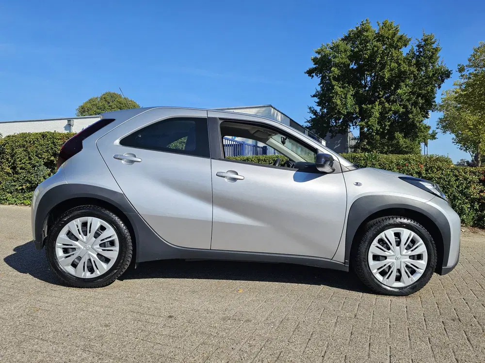Toyota Aygo X 1.0 VVT-i MT Play uit 2023, foto 7