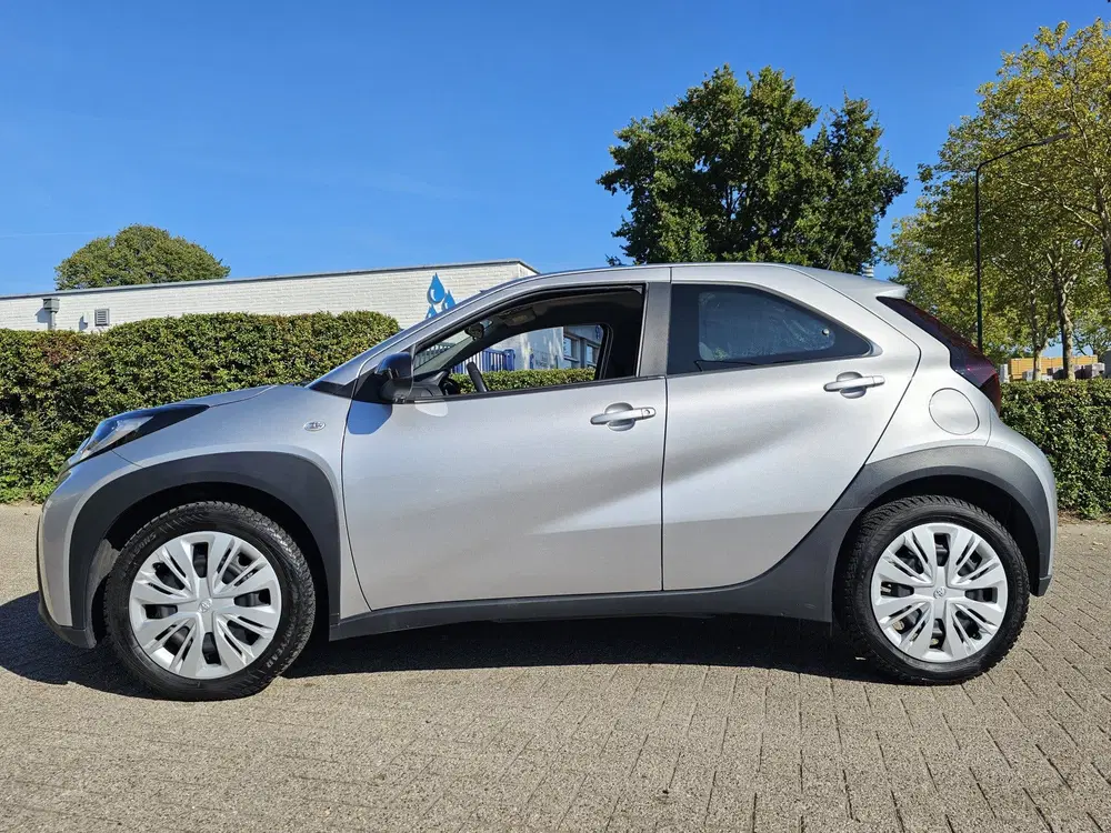 Toyota Aygo X 1.0 VVT-i MT Play uit 2023, foto 8