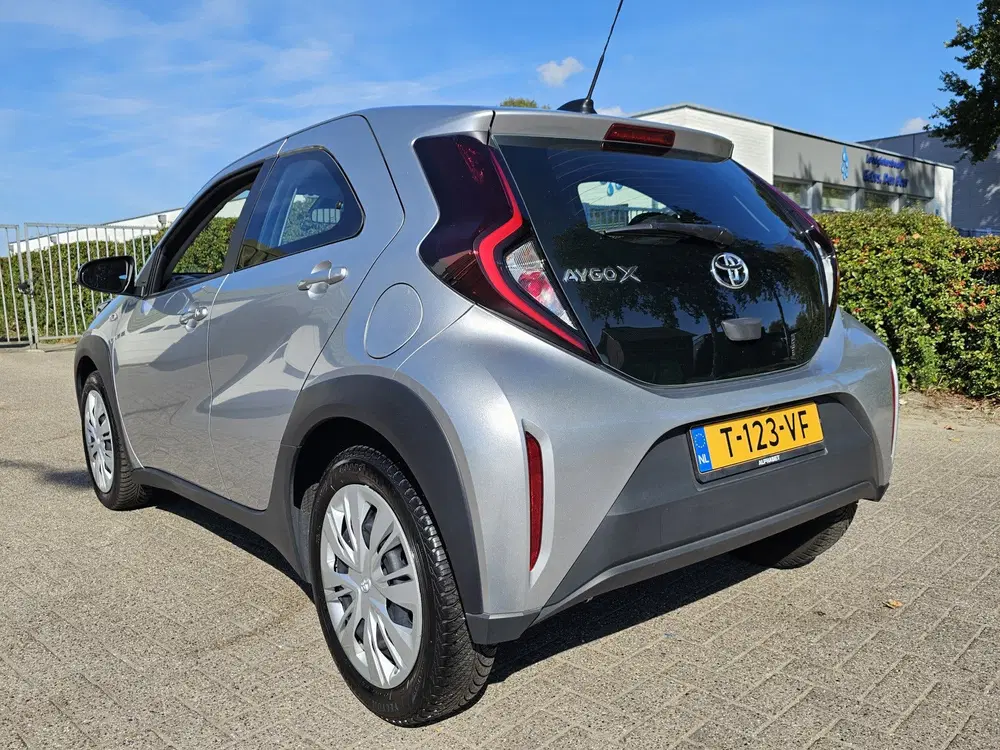 Toyota Aygo X 1.0 VVT-i MT Play uit 2023, foto 9