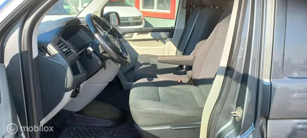 Volkswagen Transporter 2.0 TDI L2H1 uit 2019, foto 11