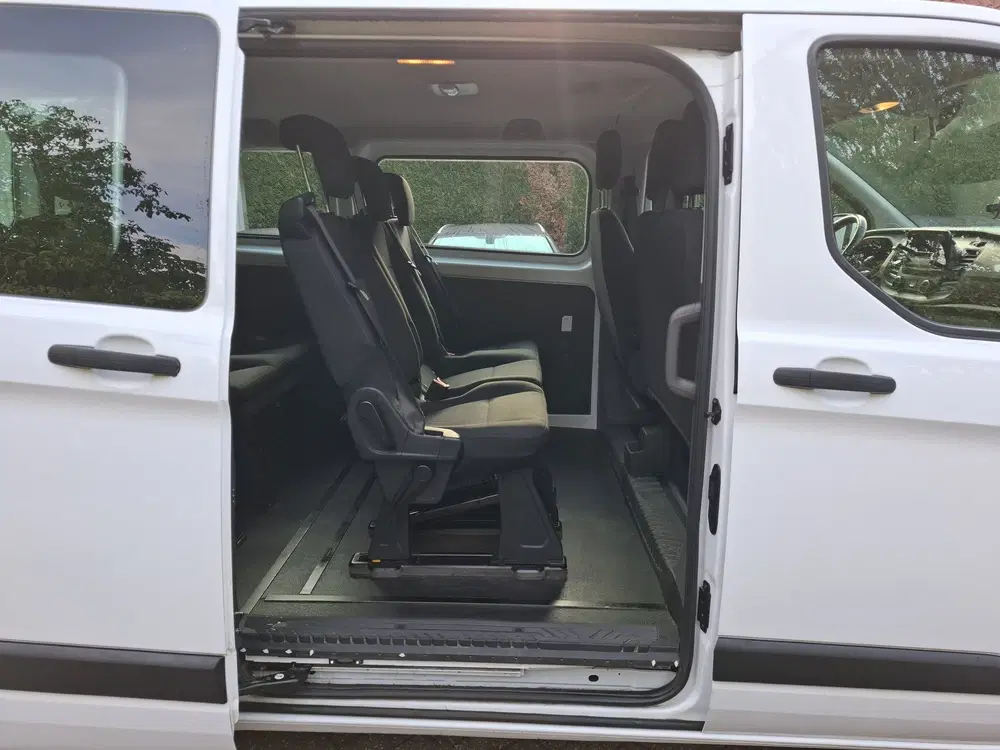 Ford Transit Custom 2.0TDCI 19350.- INCL BTW 9-PERSOONS LED uit 2019, foto 11
