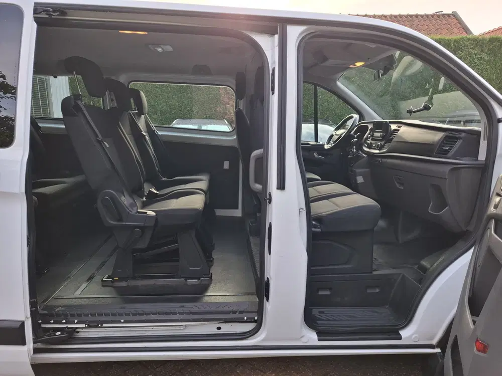 Ford Transit Custom 2.0TDCI 19350.- INCL BTW 9-PERSOONS LED uit 2019, foto 12