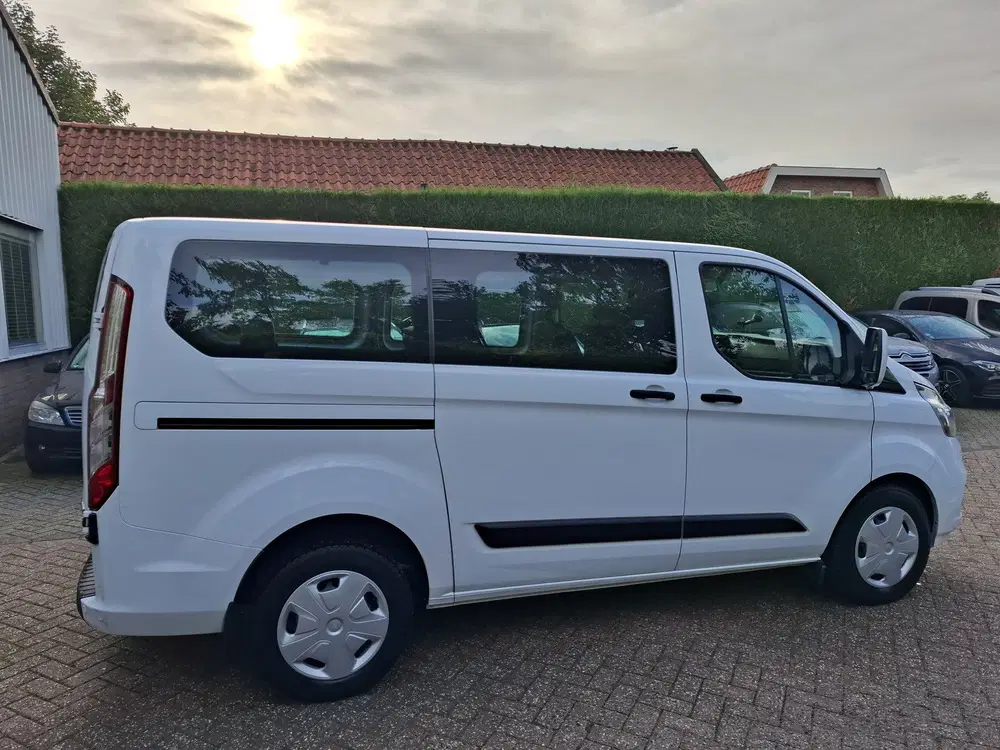 Ford Transit Custom 2.0TDCI 19350.- INCL BTW 9-PERSOONS LED uit 2019, foto 7