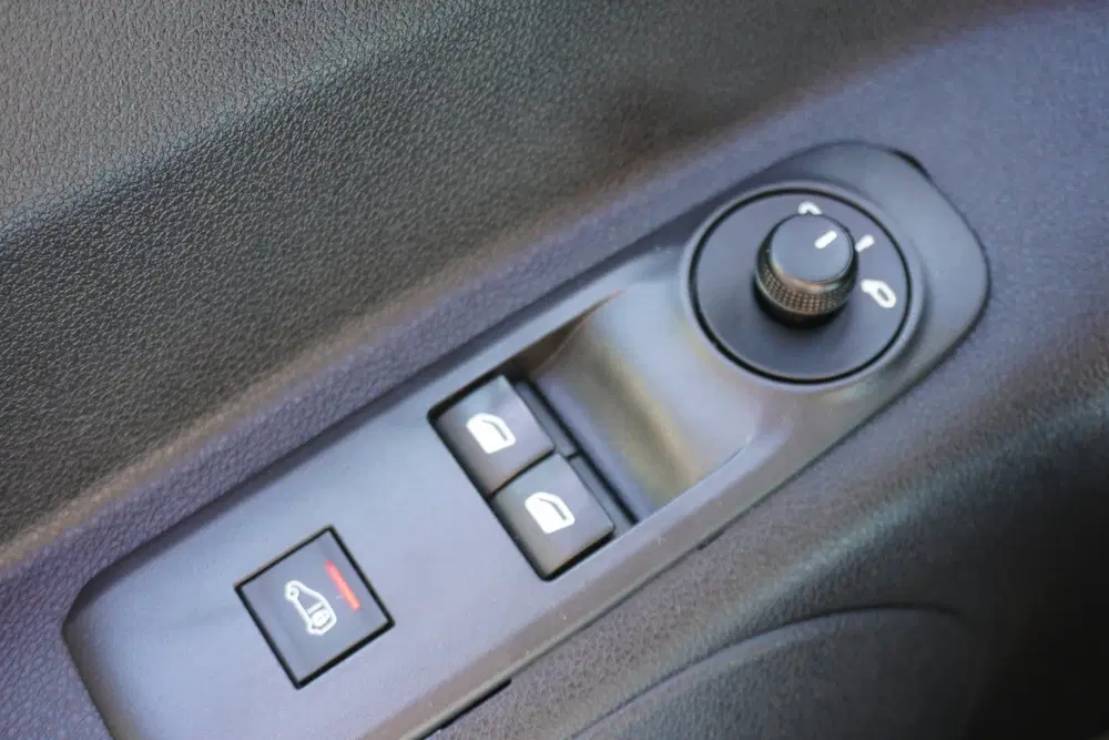 Peugeot Partner L2 Maxi Long Asphalt Trekhaak Apple Carpla uit 2019, foto 12