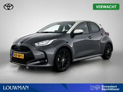 Toyota Yaris 1.5 Hybrid Executive + uit 2022