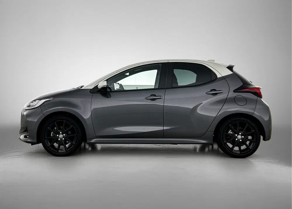 Toyota Yaris 1.5 Hybrid Executive + uit 2022, foto 3