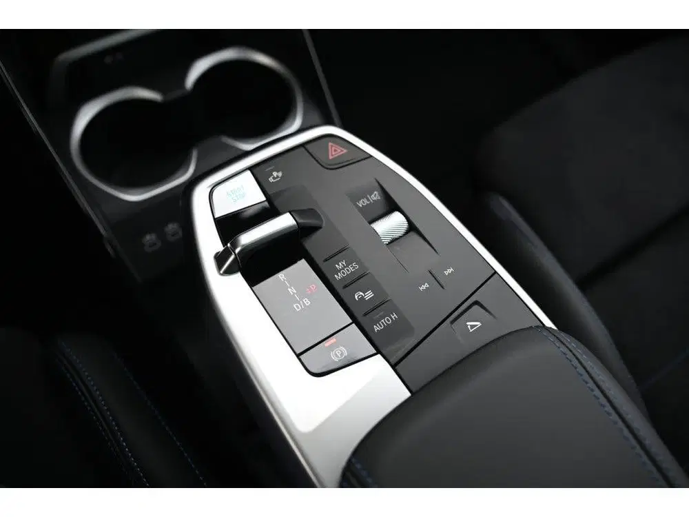 BMW iX2 eDrive20 M Sport uit 2026, foto 15