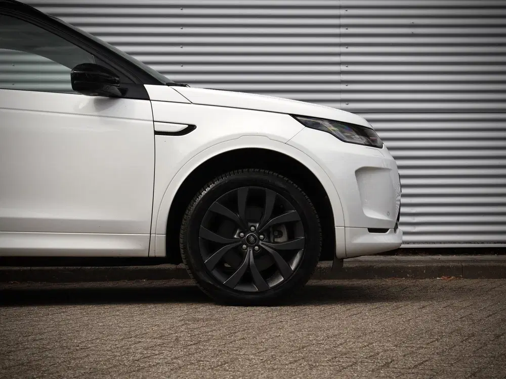 Land Rover Discovery Sport P300e 1.5 R-Dynamic SE uit 2023, foto 15
