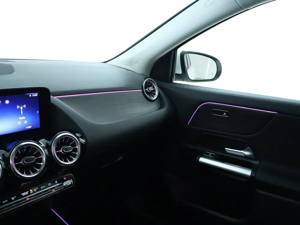 Mercedes-Benz GLA 250 e Plug-In Hybride uit 2025, foto 13