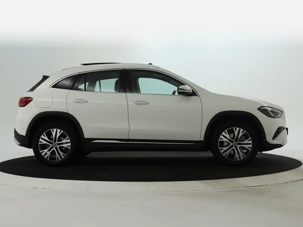 Mercedes-Benz GLA 250 e Plug-In Hybride uit 2025, foto 14