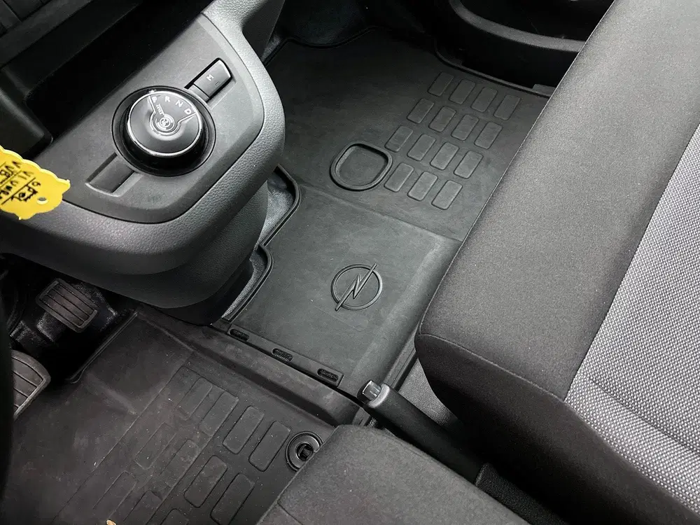 Opel Vivaro 145pk Automaat L3H1 Dubbele cabine Navigat uit 2023, foto 14