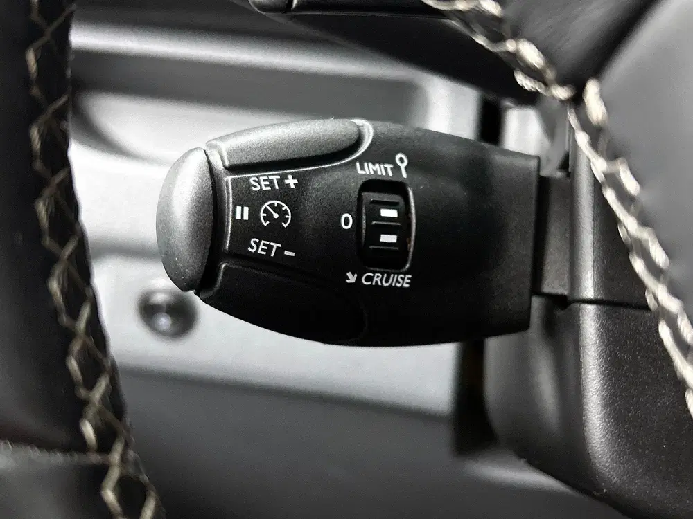 Opel Vivaro 145pk Automaat L3H1 Dubbele cabine Navigat uit 2023, foto 6