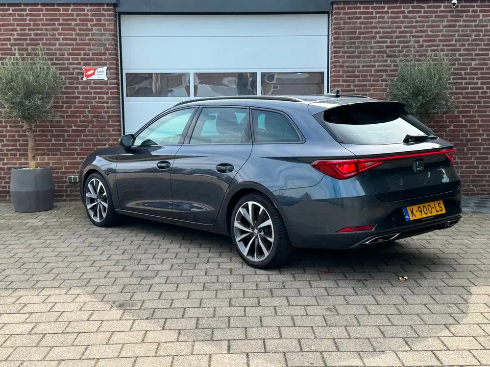 SEAT Leon 1.5 eTSI FR Launch Edition uit 2021, foto 4