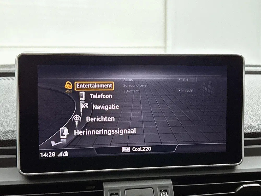 Audi Q5 55 TFSI e quattro Competition uit 2020, foto 15
