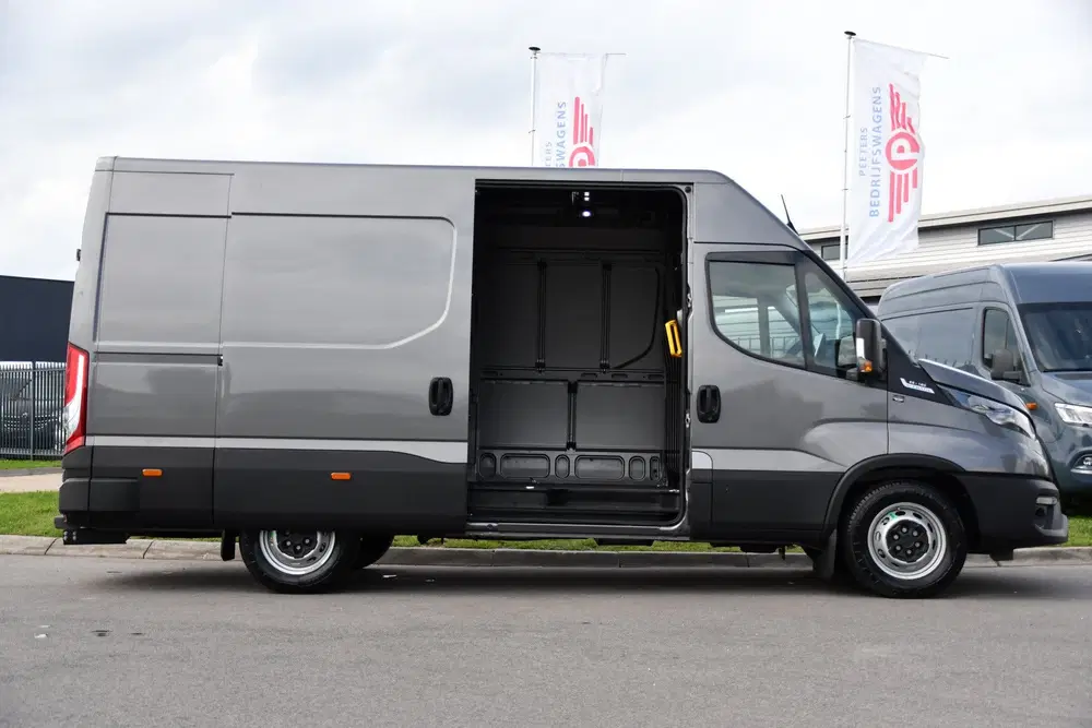 Iveco Daily 35S18 L2H2 PB Edition FACELIFT Virtual uit 2024, foto 11