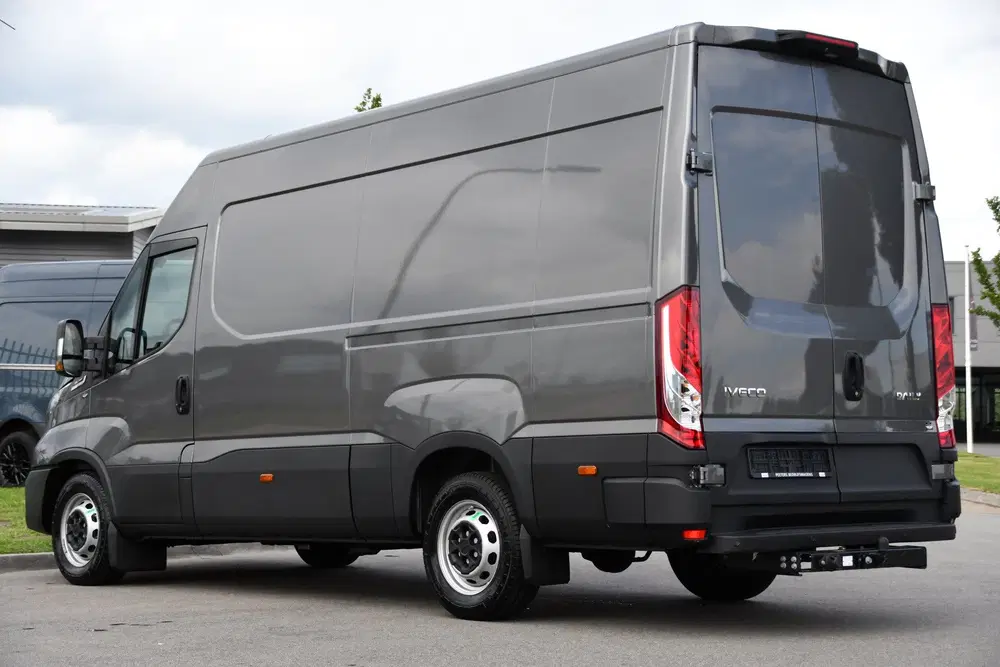 Iveco Daily 35S18 L2H2 PB Edition FACELIFT Virtual uit 2024, foto 3