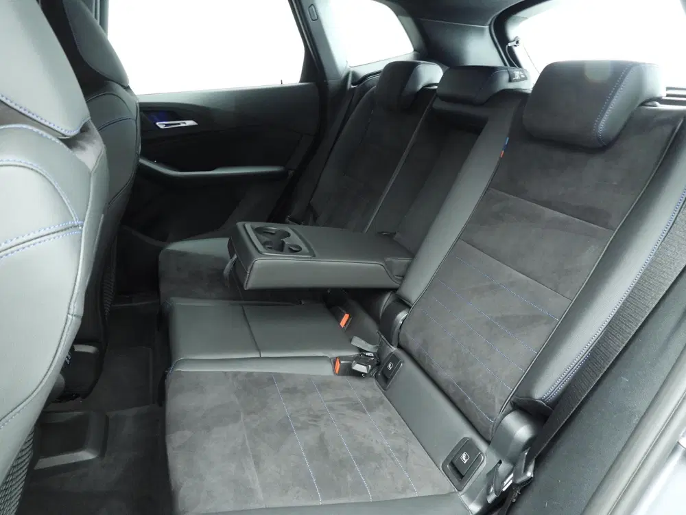 BMW 2-serie Active Tourer 218i uit 2023, foto 8
