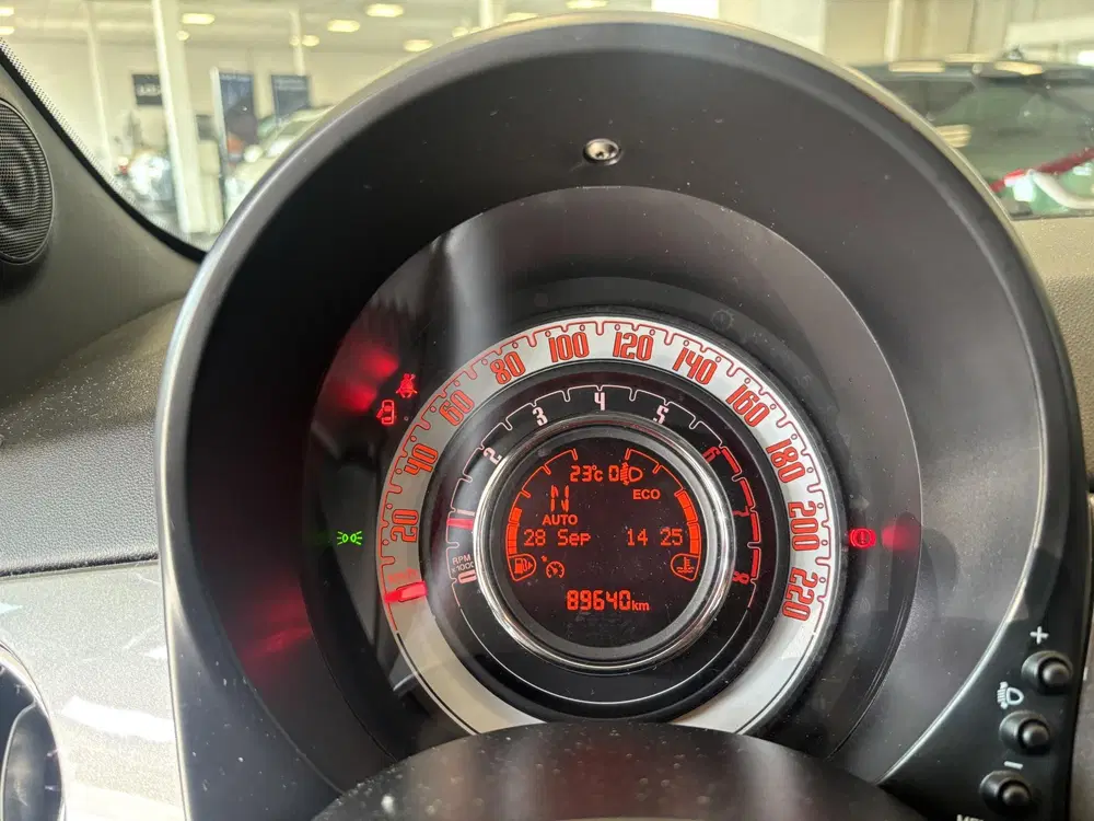 Fiat 500 1.2 Star Automaat uit 2020, foto 5