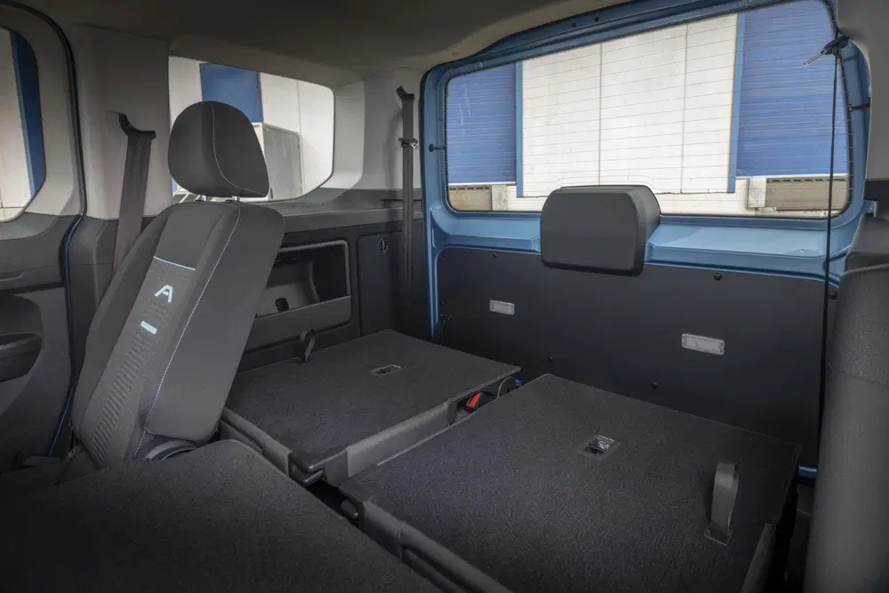 Ford Tourneo Connect 1.5 EcoBoost PHEV L1 Titanium uit 2026, foto 12