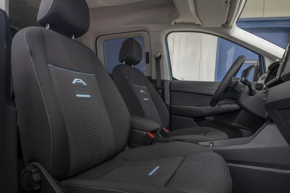 Ford Tourneo Connect 1.5 EcoBoost PHEV L1 Titanium uit 2026, foto 9