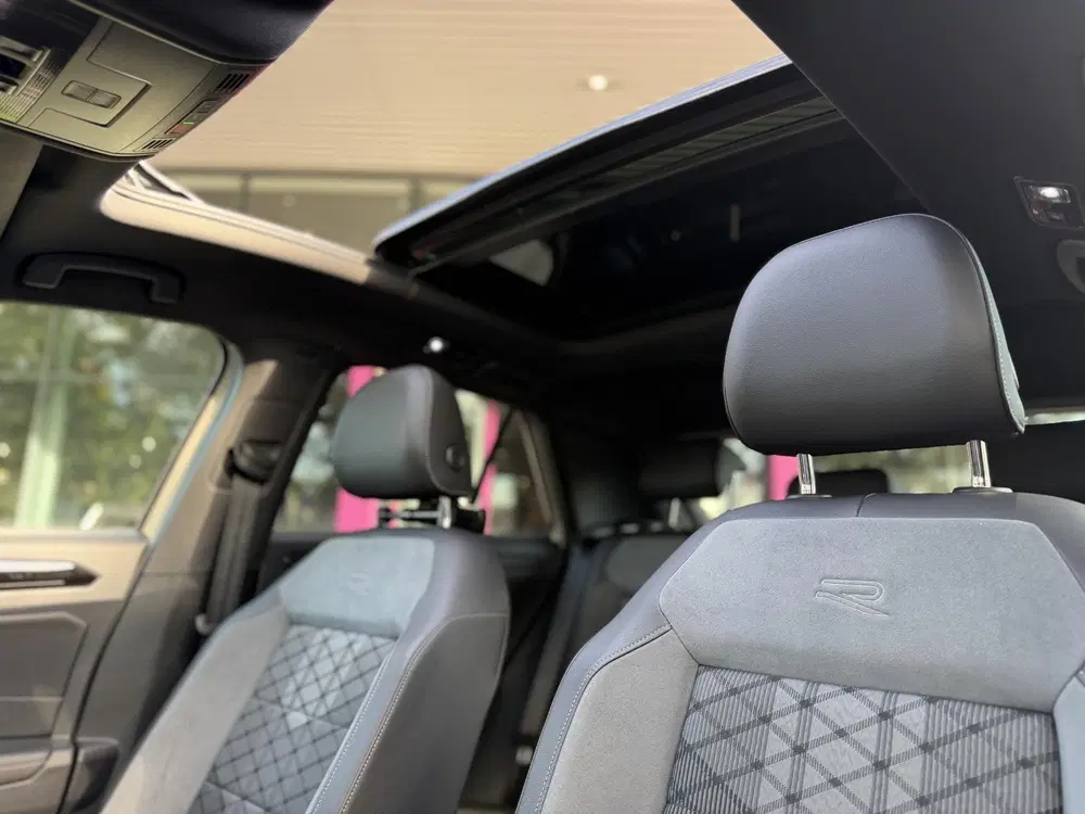 Volkswagen T-Roc 1.5 TSI R-Line Business+ uit 2022, foto 5