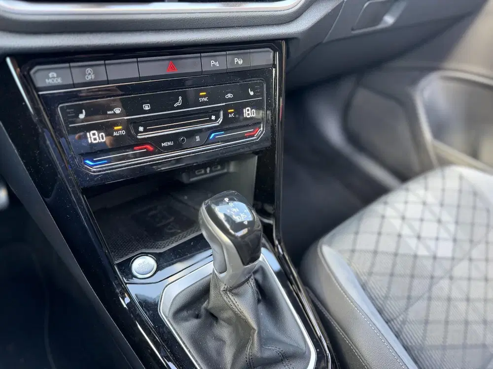 Volkswagen T-Roc 1.5 TSI R-Line Business+ uit 2022, foto 8