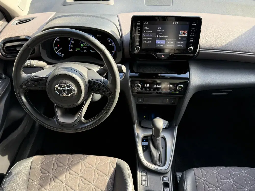 Toyota Yaris Cross 1.5 Hybrid Executive l Pano l HUD l 360 C uit 2023, foto 5