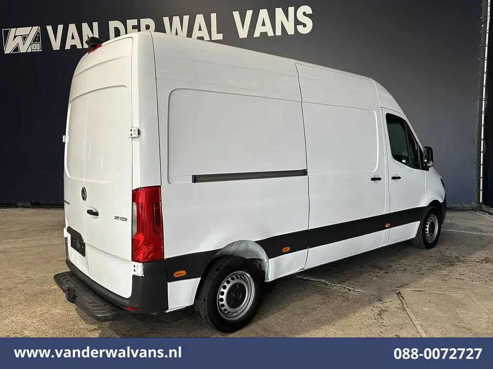 Mercedes-Benz Sprinter 211 CDI 115pk L2H2 Euro6 Airco uit 2023, foto 10