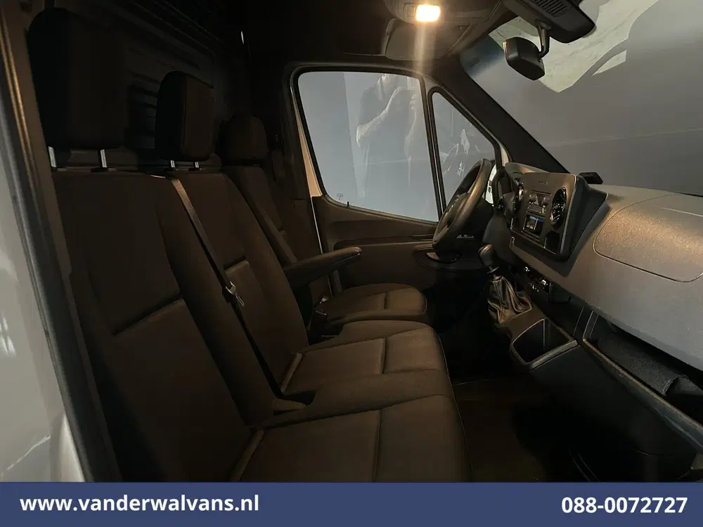 Mercedes-Benz Sprinter 211 CDI 115pk L2H2 Euro6 Airco uit 2023, foto 7