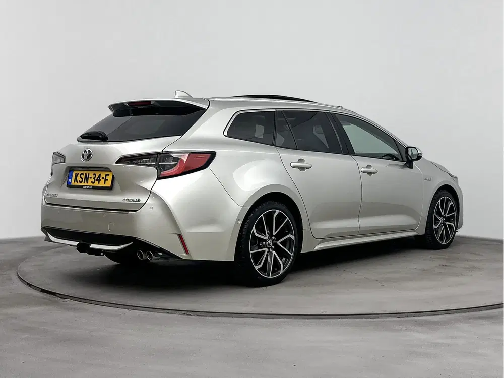 Toyota Corolla 2.0 Hybrid Executive JBL uit 2019, foto 2