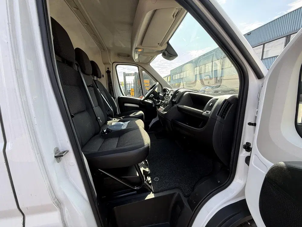 Peugeot Boxer 435 2.2 BlueHDi 165 L3H2 Zwaar Pro Distrib uit 0, foto 7