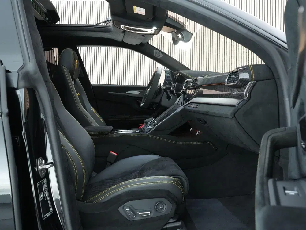 Lamborghini Urus 4.0 666pk V8 uit 2024, foto 4