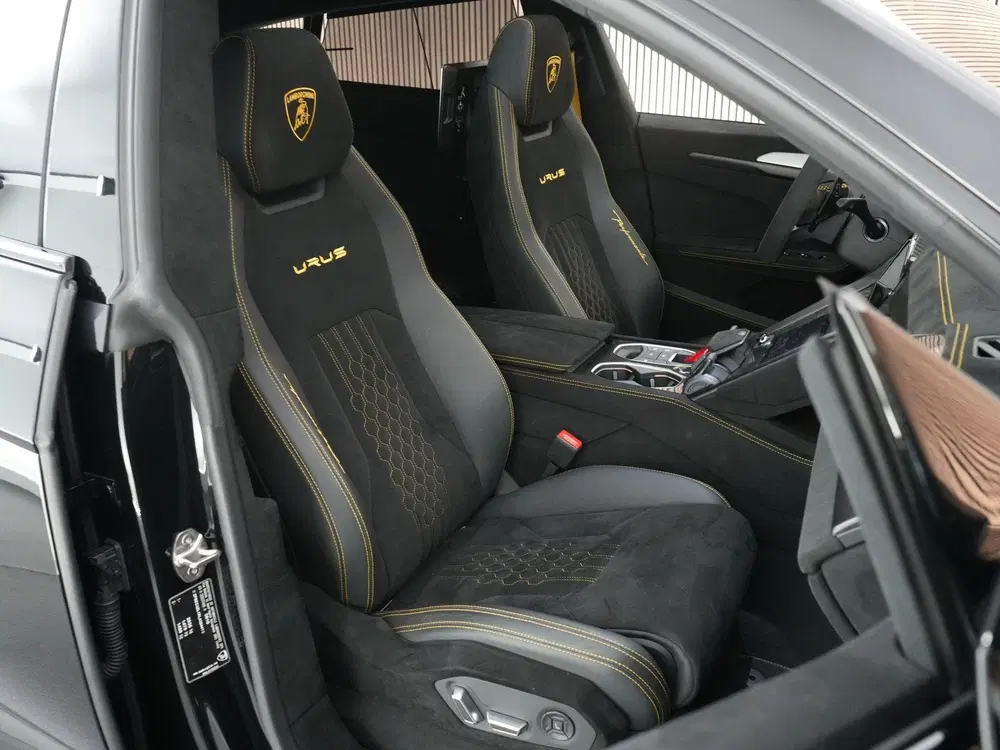 Lamborghini Urus 4.0 666pk V8 uit 2024, foto 5