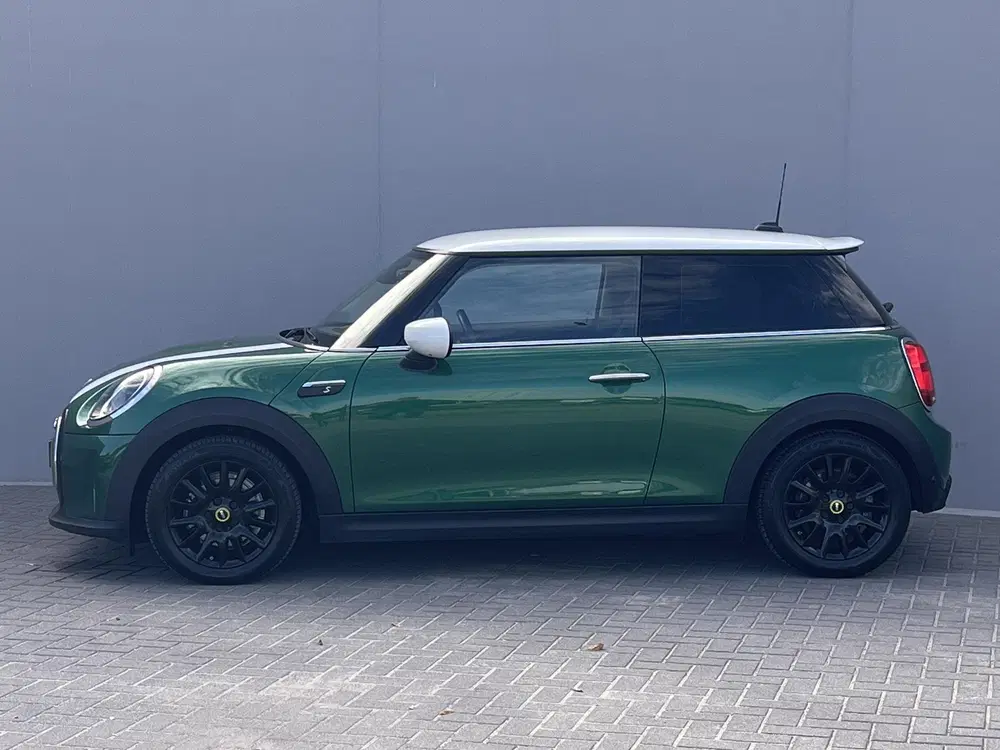 Mini Electric Cooper SE 33 kWh uit 2023, foto 10