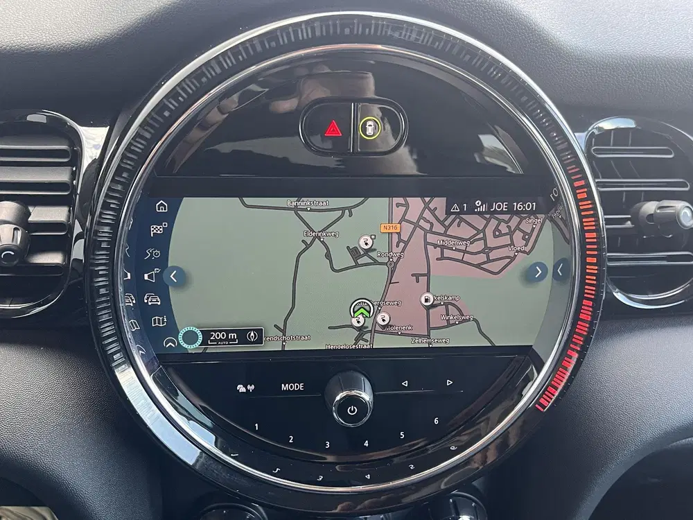 Mini Electric Cooper SE 33 kWh uit 2023, foto 5