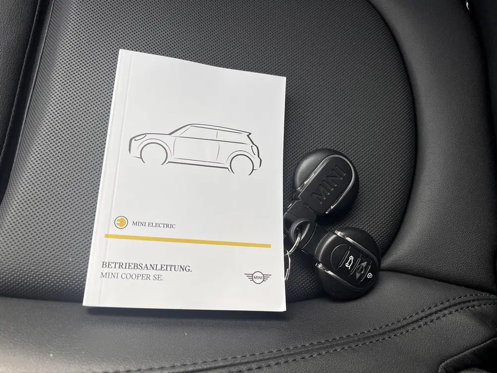 Mini Electric Cooper SE 33 kWh uit 2023, foto 6