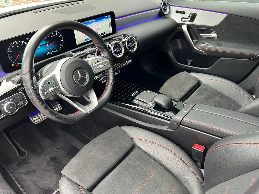 Mercedes-Benz A-Klasse 200 Business Solution AMG AUT uit 2021, foto 11