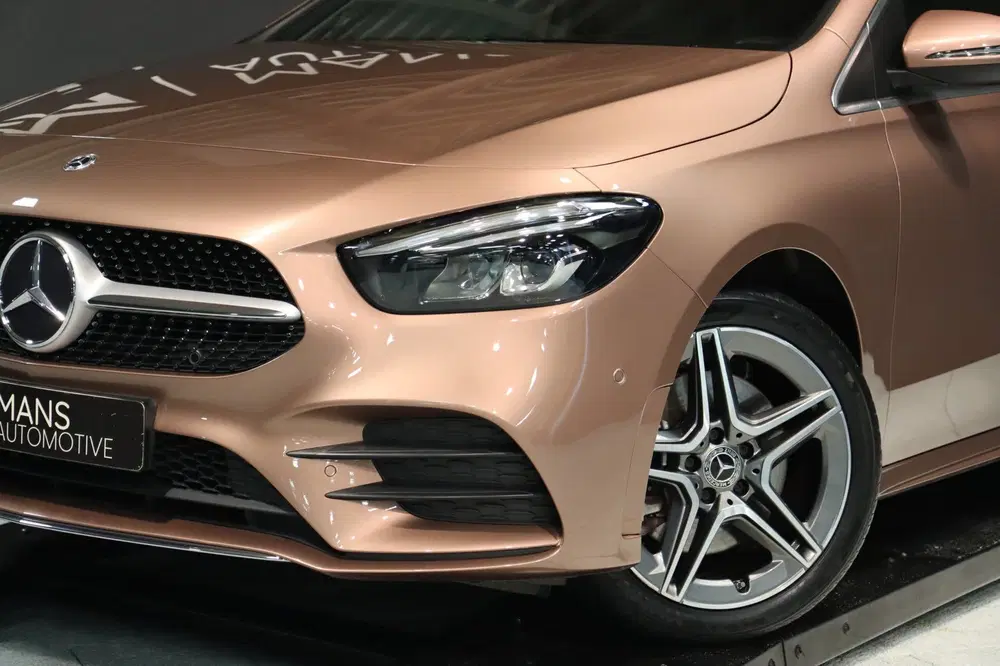Mercedes-Benz B-Klasse 250 e AMG Line uit 2022, foto 2