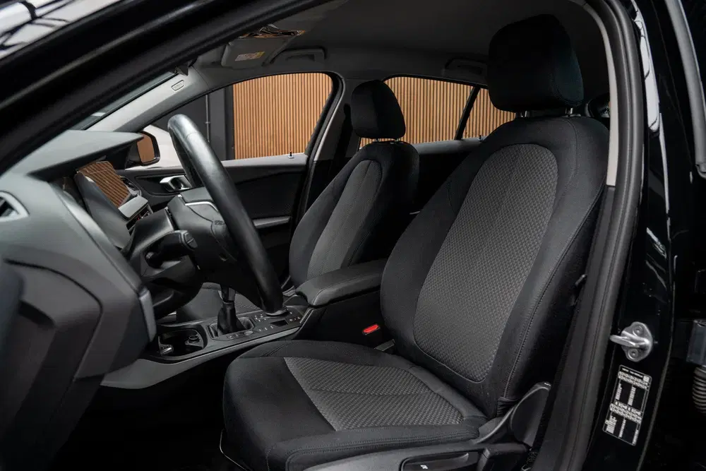 BMW 1-serie 116i Navi Climate PDC Stoel uit 2022, foto 14