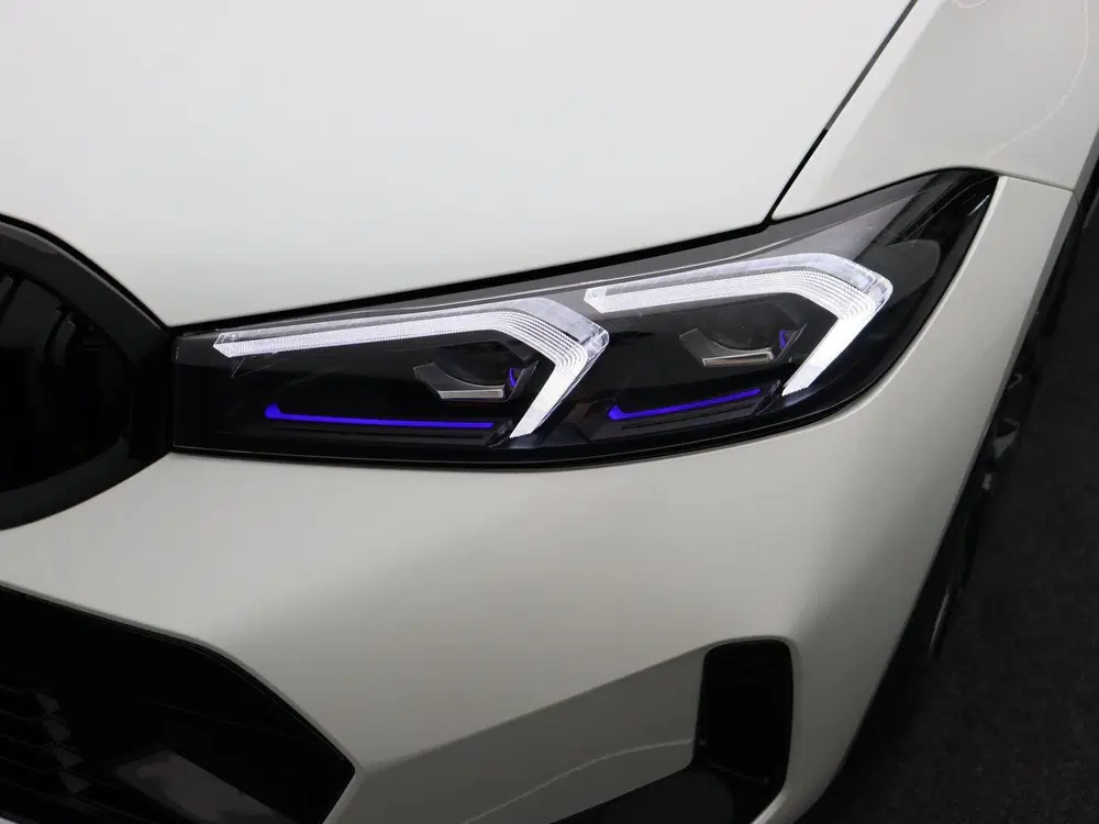 BMW 3-serie Touring 330e M Sport Edition uit 2026, foto 7